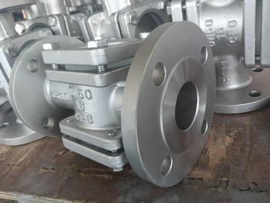 パイプラインにおける明確な視覚検査と正確な液体流量確認のための、二重ガラス窓を備えた工業用フランジ付きサイトグラス